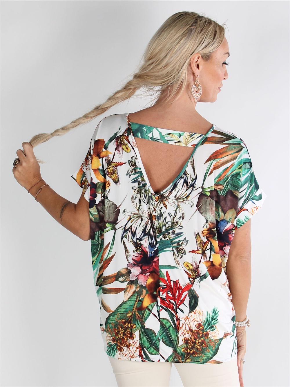 Elodie - Armygrøn t-shirt med lille V i ryggen